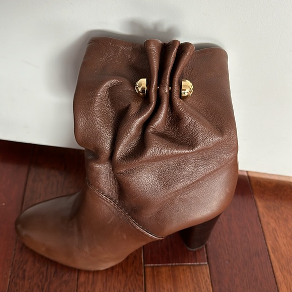 Tory Burch ! - Picture 4 of 4